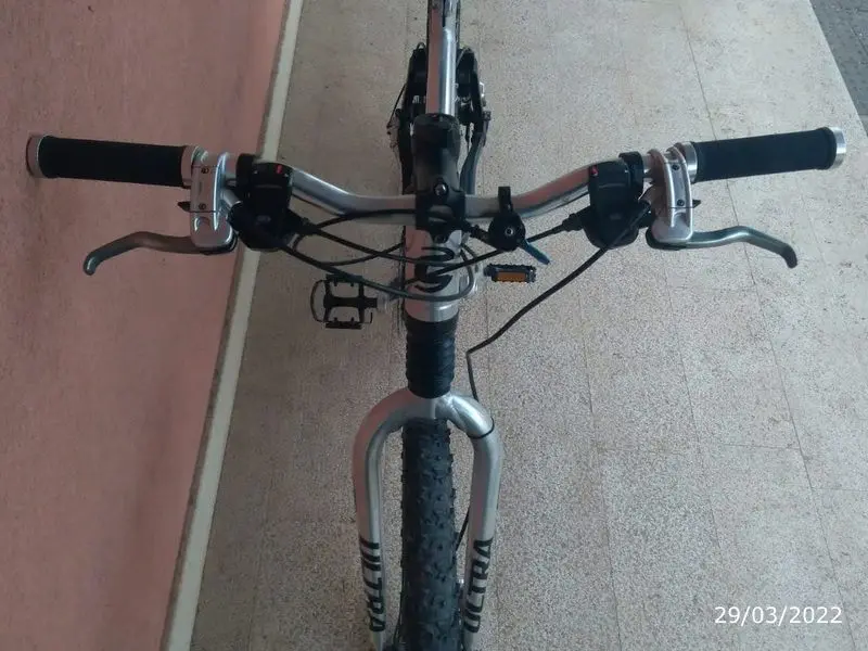 Handlebar & shifters on Cannondale Scalpel