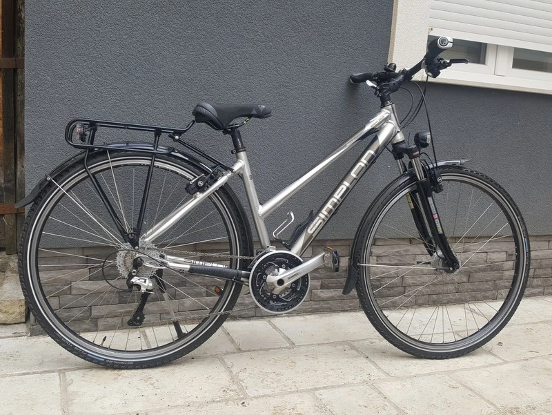 Simplon SpotLight XTX, city or tour bicycle, female frame size 18 inches or 46cm; colour: silver / black